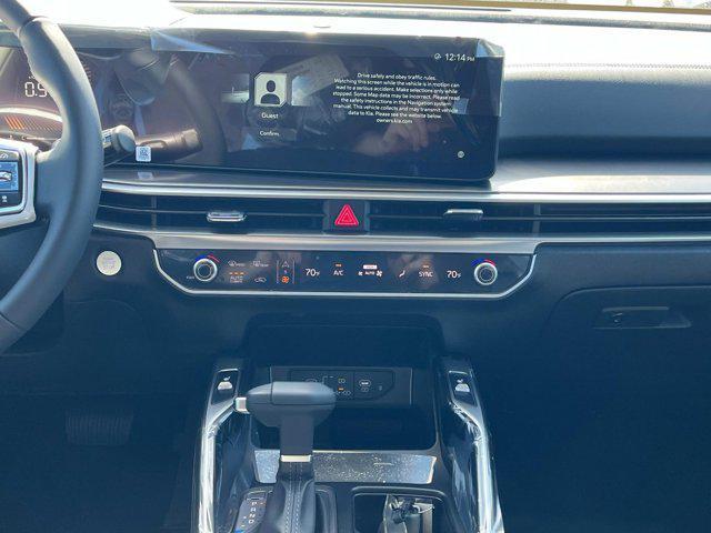 new 2025 Kia Sorento car, priced at $39,880