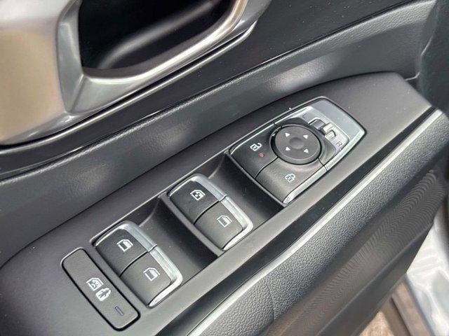 new 2025 Kia Sorento car, priced at $36,690