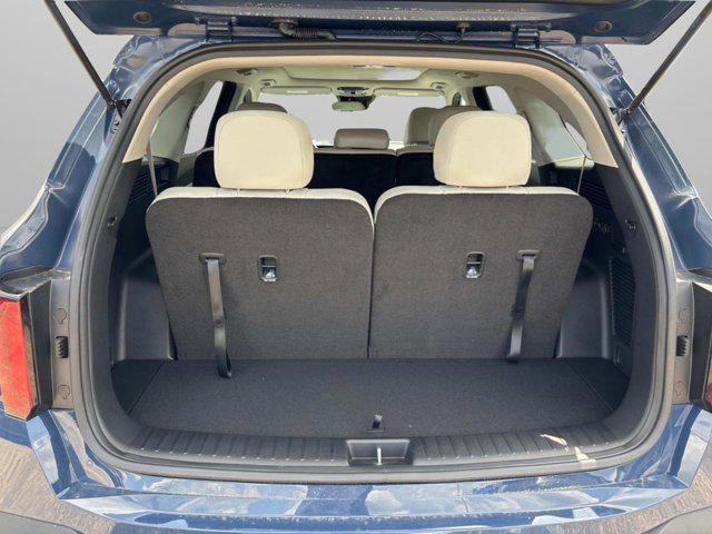 new 2025 Kia Sorento car, priced at $37,005