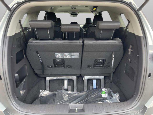 new 2026 Kia Carnival Hybrid car, priced at $43,260
