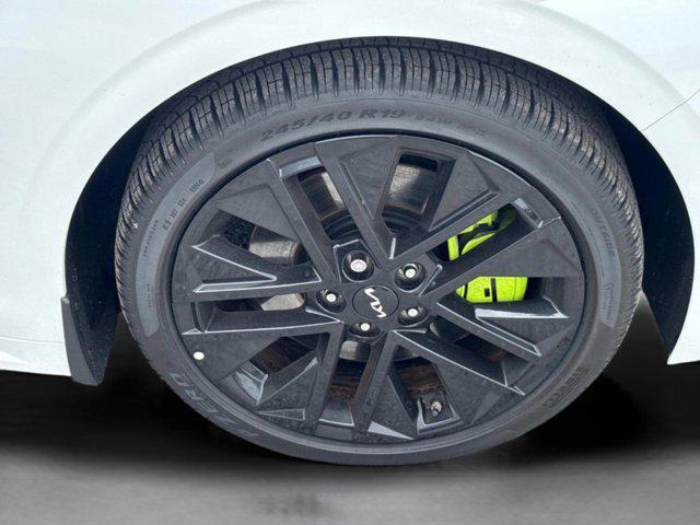 new 2025 Kia K5 car, priced at $38,325