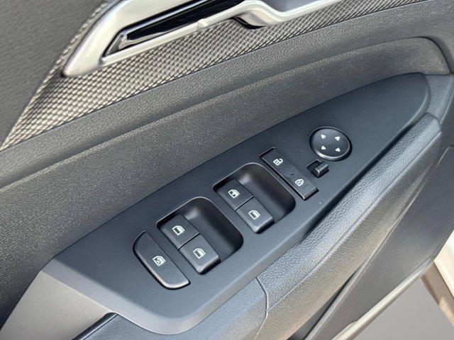 new 2025 Kia Sportage Hybrid car, priced at $30,005