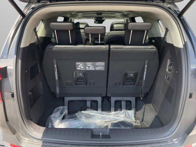new 2026 Kia Carnival Hybrid car, priced at $55,285
