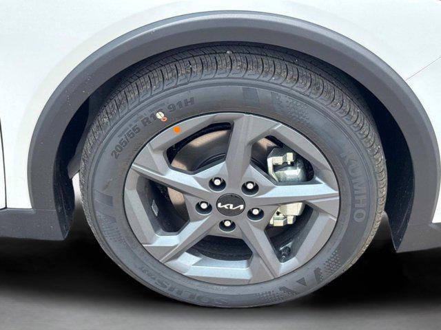 new 2025 Kia K4 car, priced at $24,235
