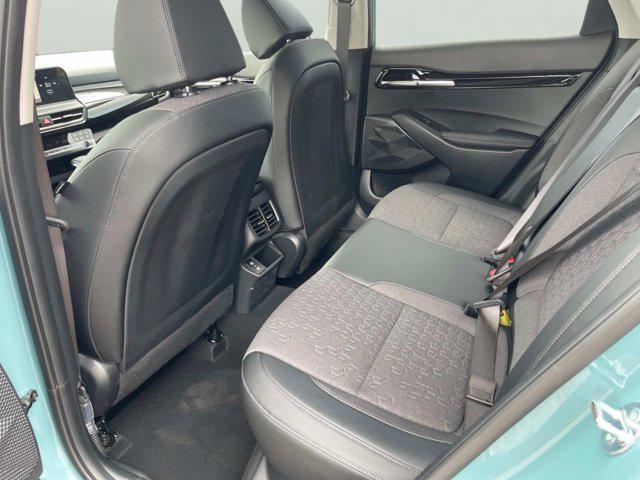 new 2025 Kia Seltos car, priced at $27,780