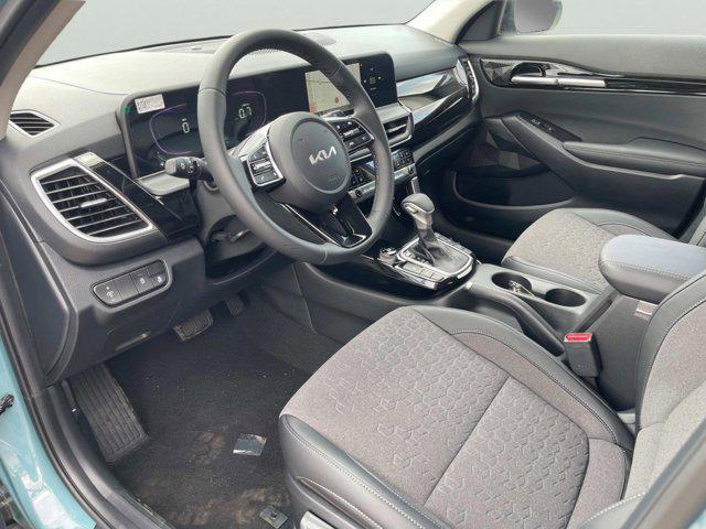 new 2025 Kia Seltos car, priced at $27,780