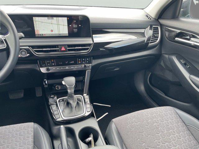 new 2025 Kia Seltos car, priced at $27,780