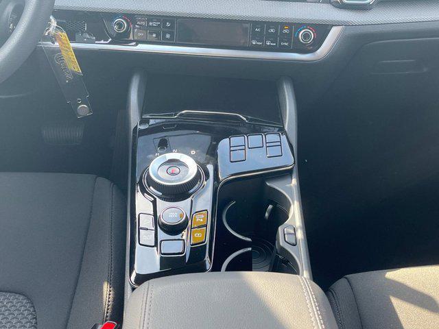 new 2025 Kia Sportage Hybrid car, priced at $29,640