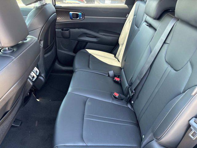 new 2025 Kia Sorento car, priced at $36,325