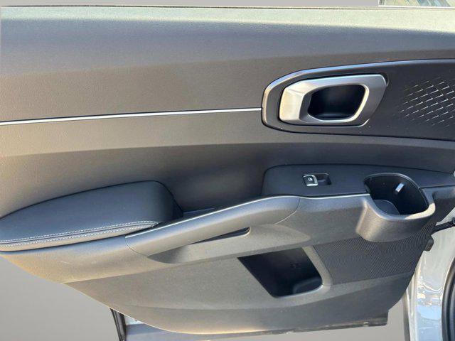 new 2025 Kia Sorento car, priced at $36,825