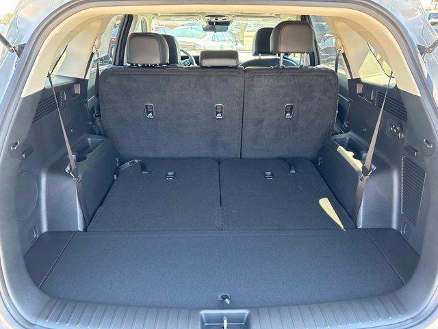 new 2025 Kia Sorento car, priced at $36,325
