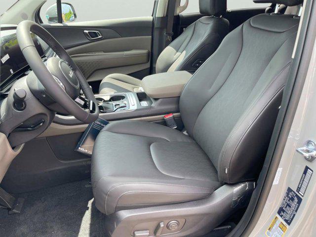 new 2026 Kia Carnival car, priced at $43,385