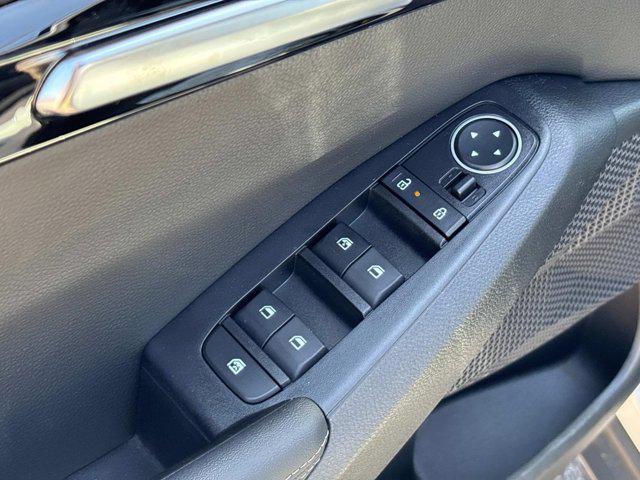 new 2025 Kia Seltos car, priced at $30,000