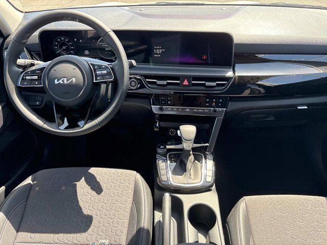 new 2025 Kia Seltos car, priced at $30,000