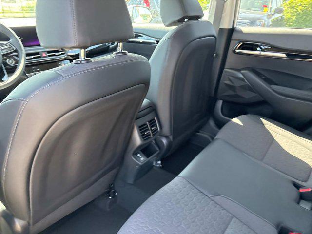 new 2025 Kia Seltos car, priced at $30,000