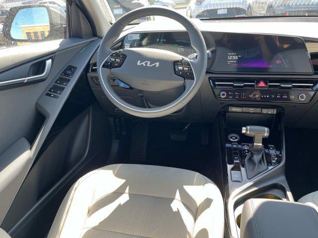 new 2025 Kia Niro car, priced at $30,340