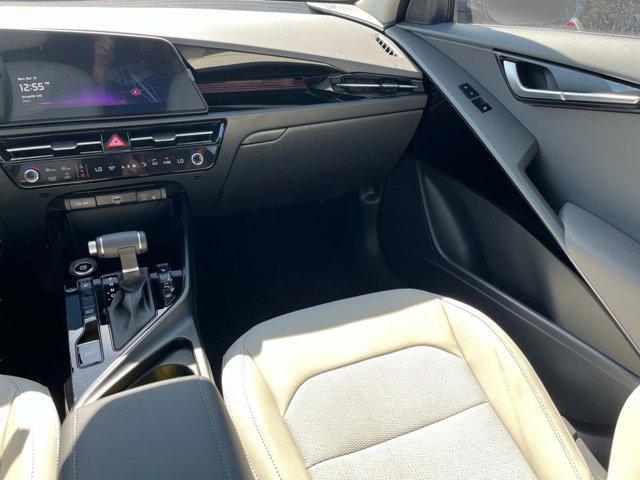 new 2025 Kia Niro car, priced at $30,340
