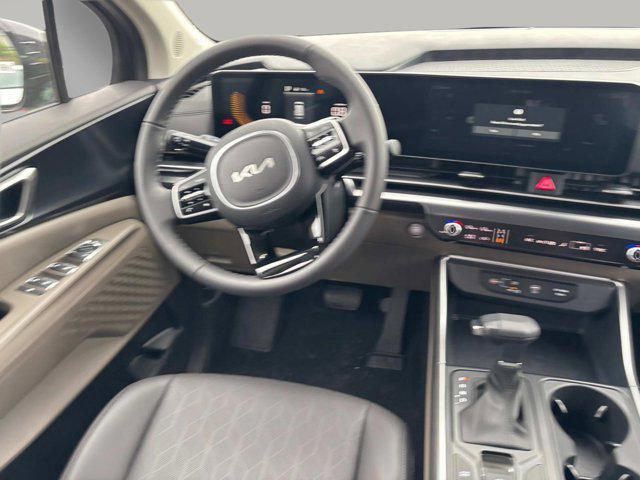 new 2025 Kia Carnival car, priced at $40,065