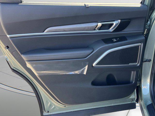 new 2025 Kia Telluride car, priced at $49,555