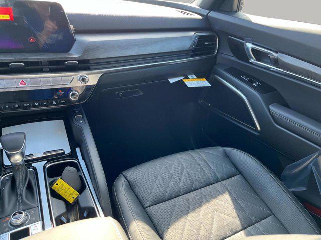 new 2025 Kia Telluride car, priced at $49,555