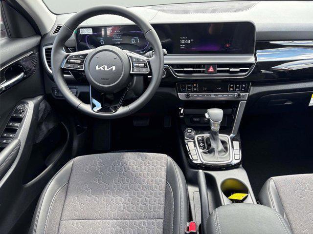 new 2025 Kia Seltos car, priced at $26,461