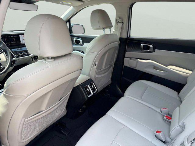 used 2022 Kia Sorento car, priced at $28,900