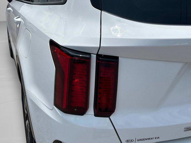 used 2022 Kia Sorento car, priced at $28,900