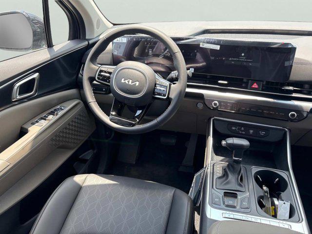 new 2025 Kia Carnival car, priced at $38,530