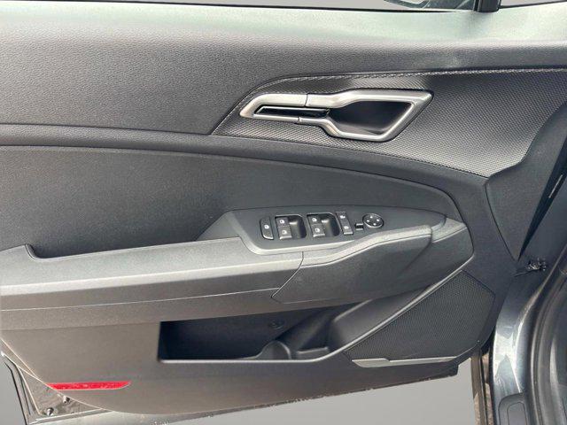 new 2025 Kia Sportage car, priced at $29,905