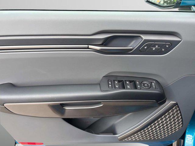 new 2026 Kia EV9 car, priced at $66,315