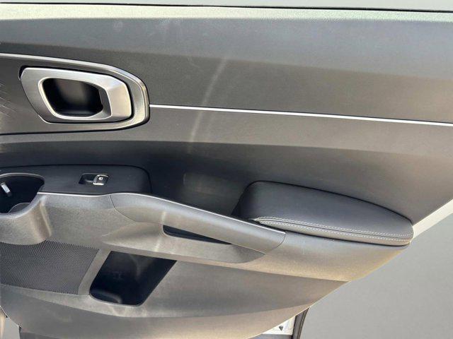 used 2022 Kia Sorento car, priced at $28,400