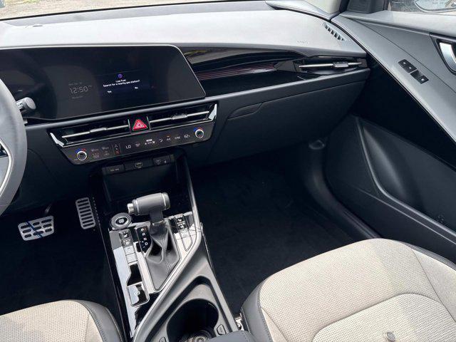 new 2025 Kia Niro car, priced at $35,855