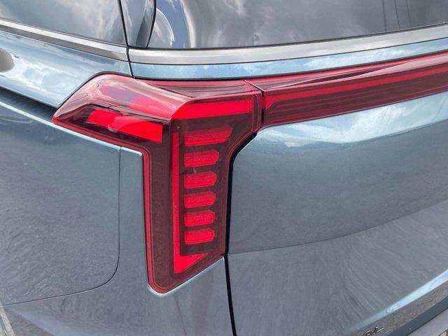 new 2025 Kia Carnival car, priced at $50,779