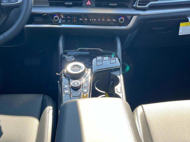 new 2025 Kia Sportage Hybrid car, priced at $34,915