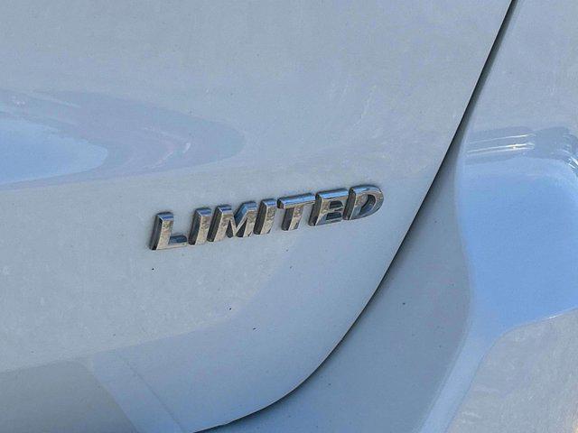used 2022 Jeep Grand Cherokee car, priced at $27,800