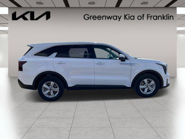 new 2025 Kia Sorento car, priced at $34,085