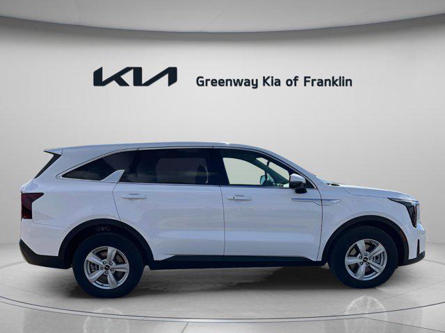 new 2025 Kia Sorento car, priced at $32,085