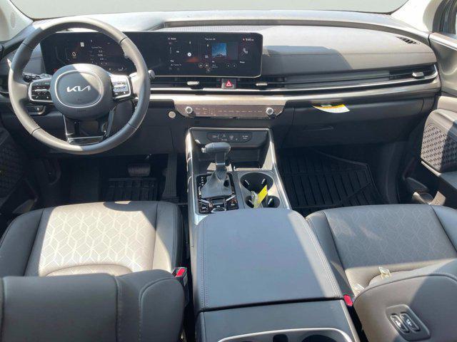 new 2026 Kia Carnival car, priced at $49,285