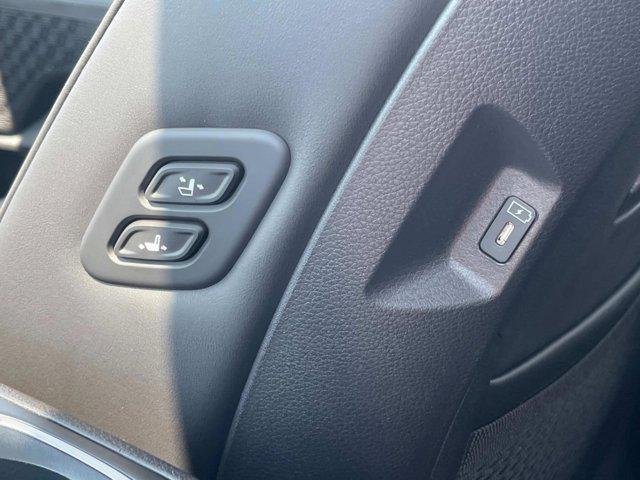 new 2026 Kia Carnival car, priced at $49,285