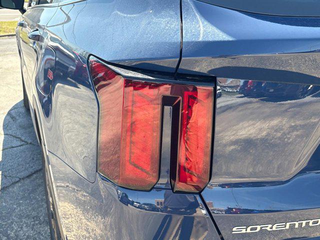 new 2025 Kia Sorento car, priced at $37,085