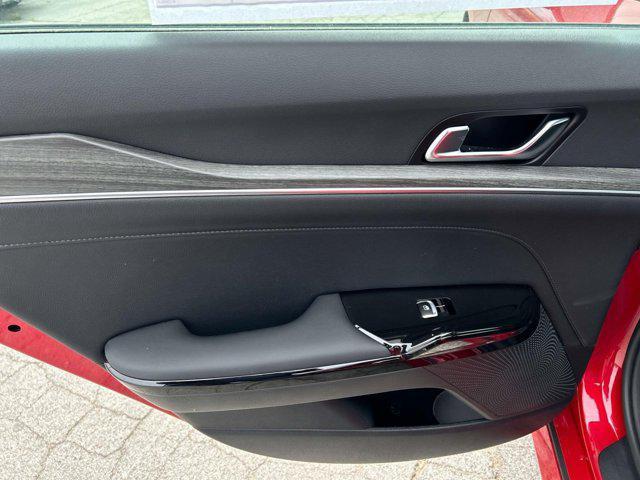 new 2025 Kia K5 car, priced at $35,075