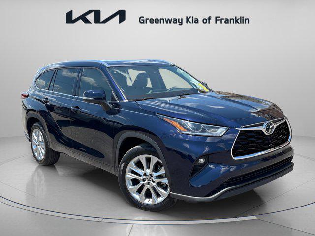 used 2021 Toyota Highlander car, priced at $38,000