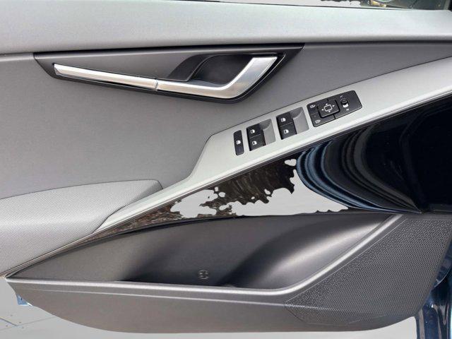 new 2026 Kia Niro car, priced at $30,017