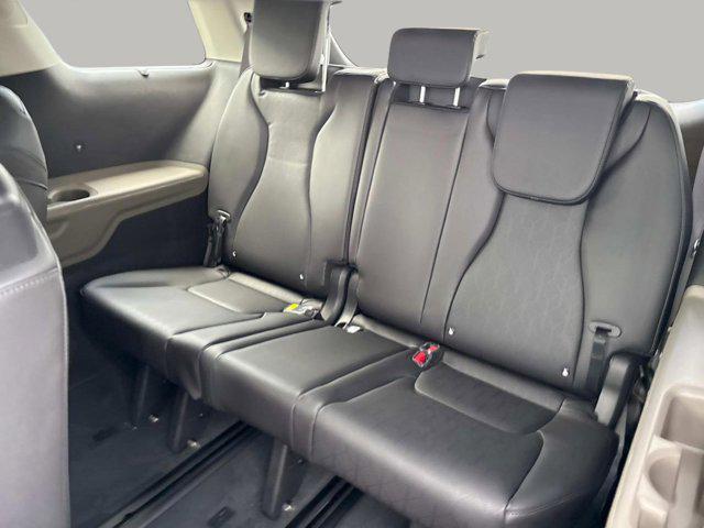 new 2025 Kia Carnival Hybrid car, priced at $44,335