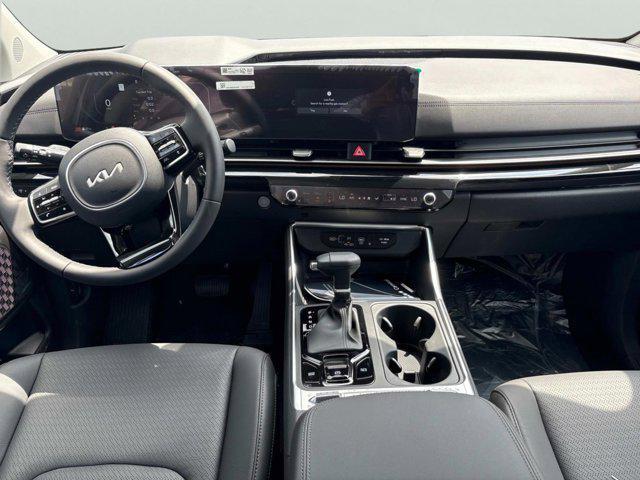 new 2026 Kia Carnival car, priced at $53,285