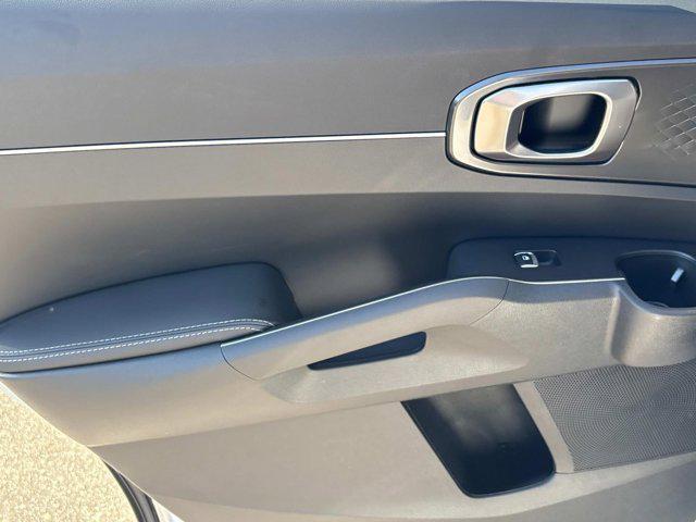 new 2025 Kia Sorento car, priced at $37,025