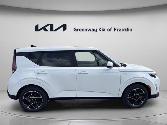 new 2025 Kia Soul car, priced at $25,428