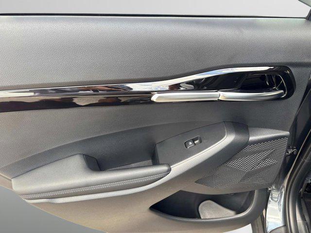 new 2025 Kia Seltos car, priced at $27,025
