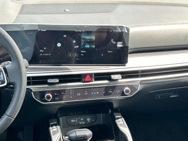 new 2025 Kia Sorento car, priced at $38,525