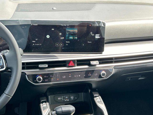 new 2025 Kia Sorento car, priced at $38,525